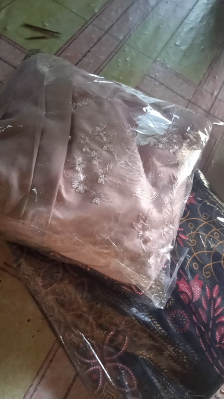 Kebaya Couple Maura Couple - Sania Ruffle Batik Couple Ori Ndoro Jowi Dnt Garansi Cp Parang Maron