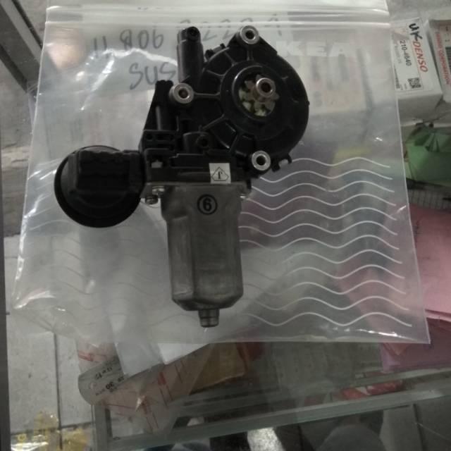 Motor power window inova kanan