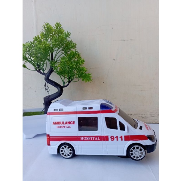 mainan anak mobil ambulans
