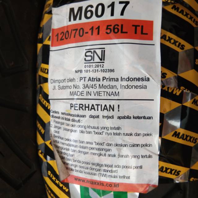 Ban Maxxis 120/70-11 Ban belakang Vespa Primavera. Tubeles Ring 11
