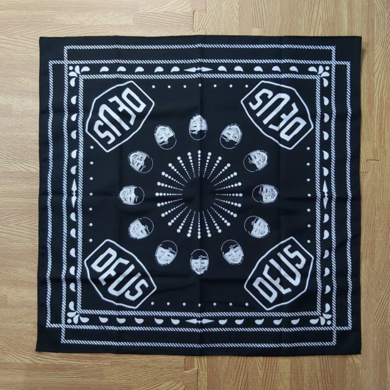 MASKER/SLAYER/BANDANA DEUS