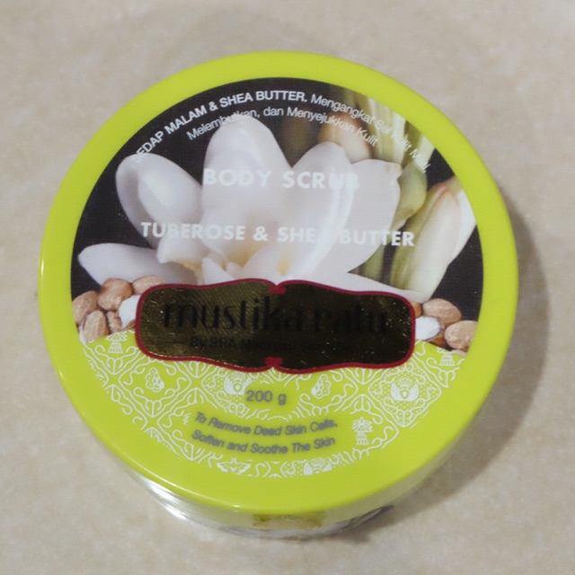 Mustika Ratu Body Scrub