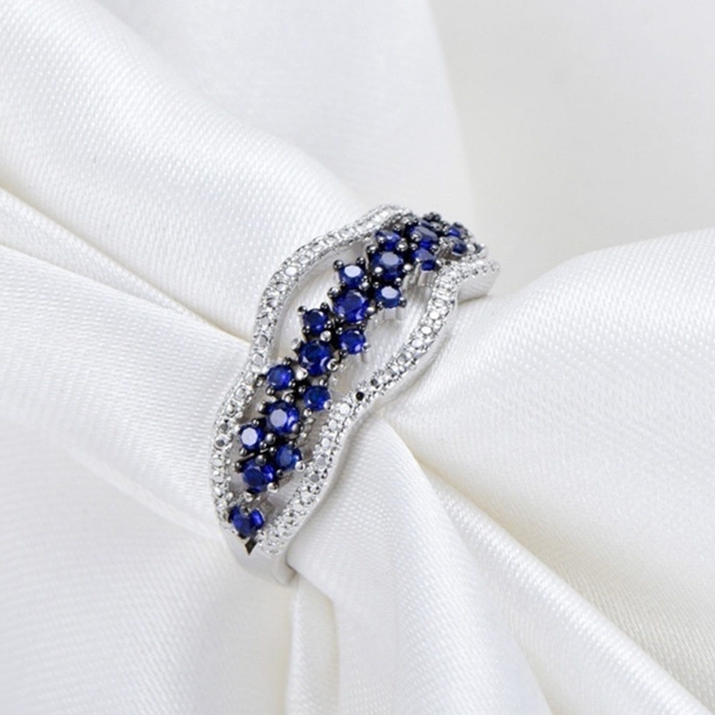 Hu Hu Hu Hu Hu Alat Bantu Pasang Kacamata♡ Cincin Wanita Model Hollow Hias Sapphire Imitasi Untuk Lamaranpernikahanhadiah