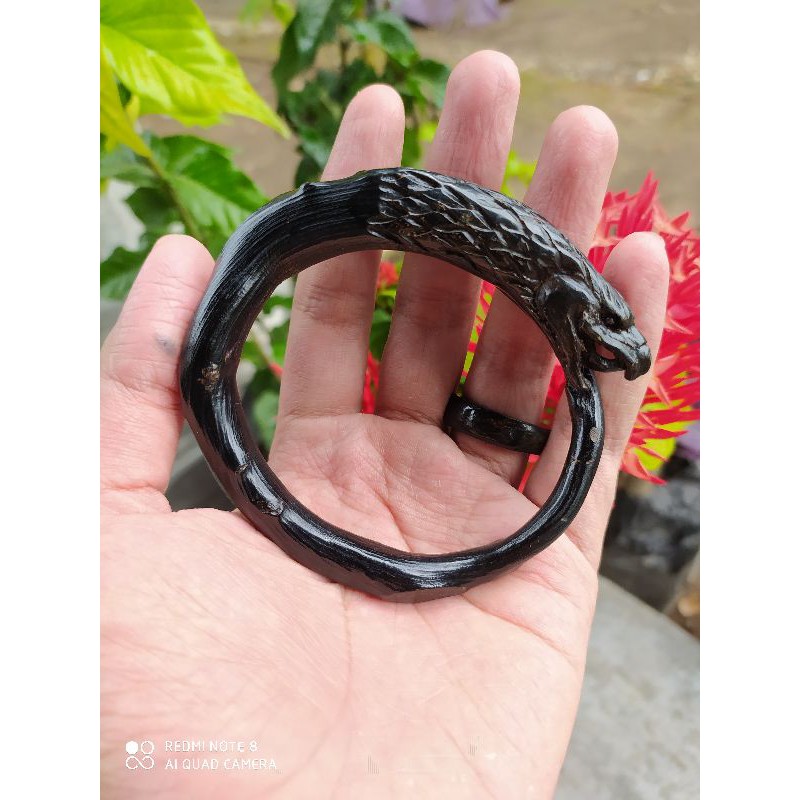 Gelang Akar Bahar Hitam Natural Ukir Burung Elang