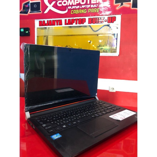 LAPTOP TOSHIBA R73