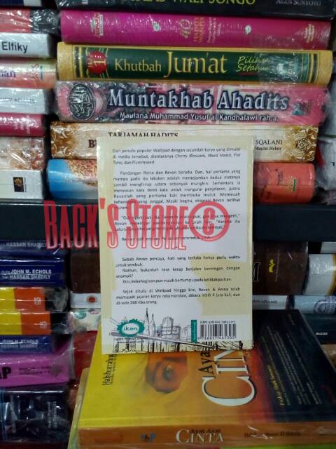 Buku Novel Revan Reina By Christa Bella Shopee Indonesia