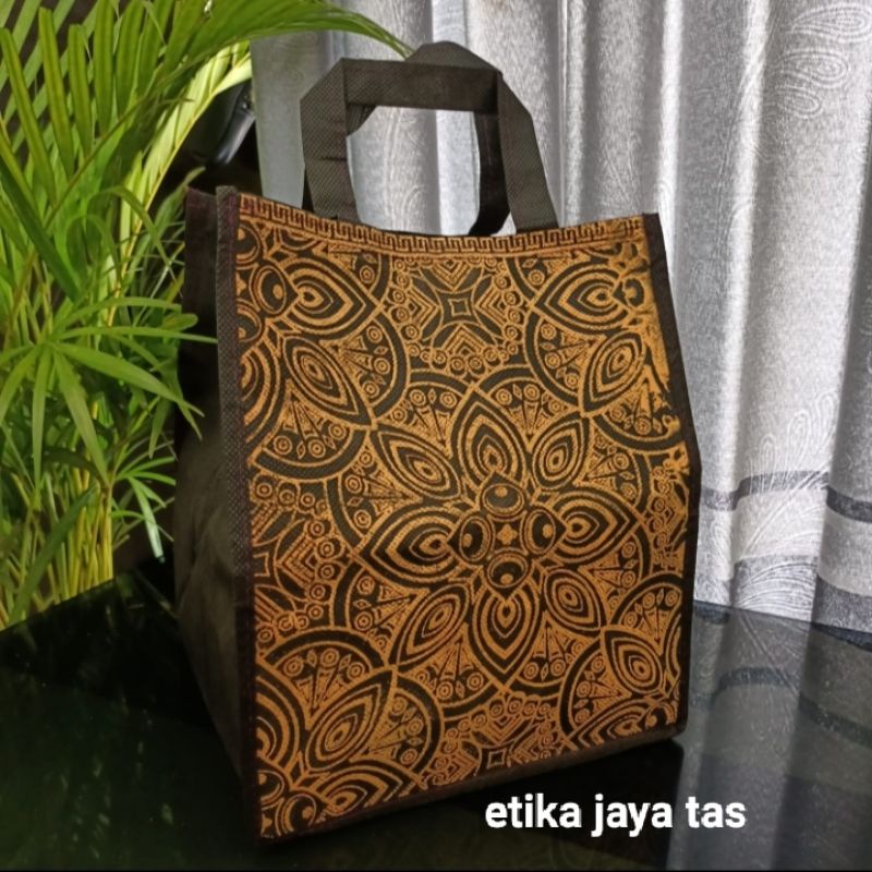 tas hajatan berkat dus 20-22 harga per lusin isi 12 pcs