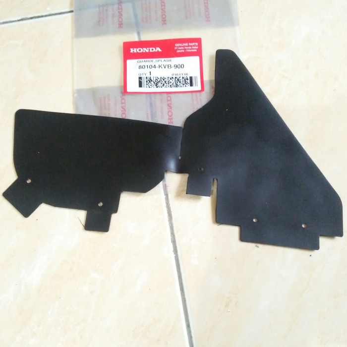 Motor-Spakbor- Kepet Karet Kolong Spakbor Belakang Vario Karbu Original -Spakbor-Motor.