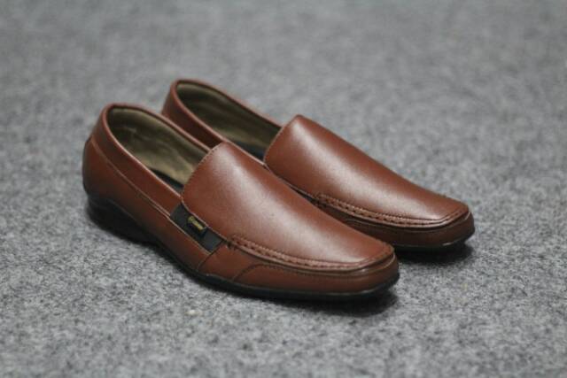 SEPATU KANTOR SLIPON KULIT