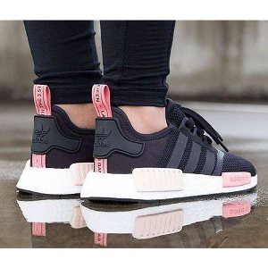Jual Sepatu wanita adidas nmd r1 pk black peach pink premium quality Diskon