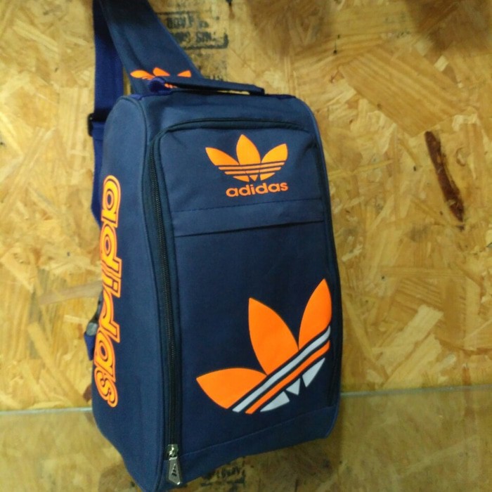 Tas Sepatu Futsal / Bola Adidas Terbaru