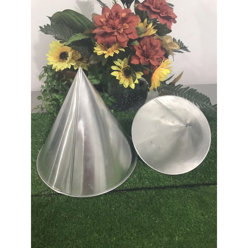 Cetakan Tumpeng Kerucut