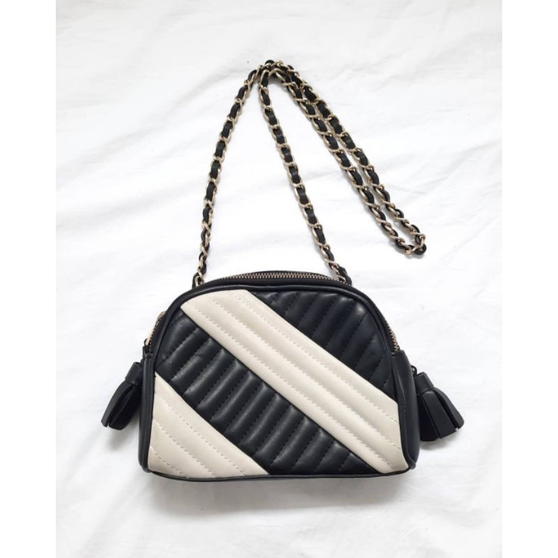 Zara Basic Sling Bag Second