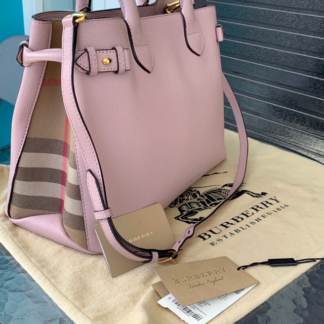 Preloved Burberry Banner Sz Medium AUTHENTIC