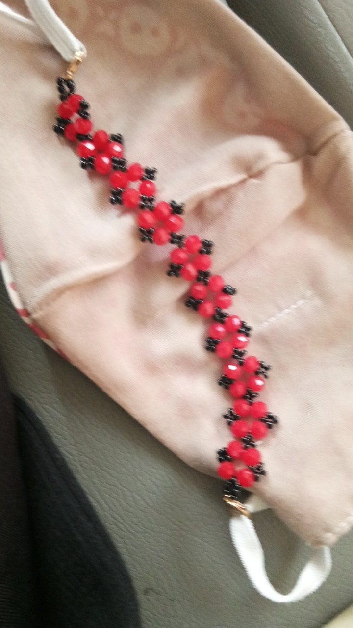 Pengait Masker Earloop Edisi Terbatas