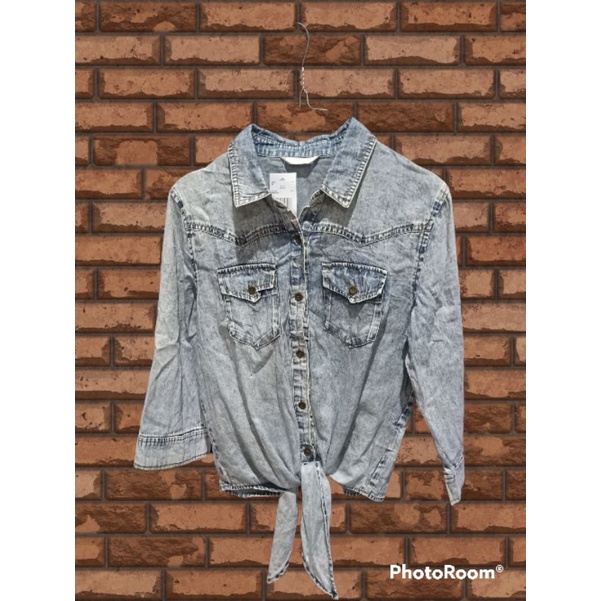 PAKAIAN ATASAN KEMEJA DENIM SECOND BRANDED