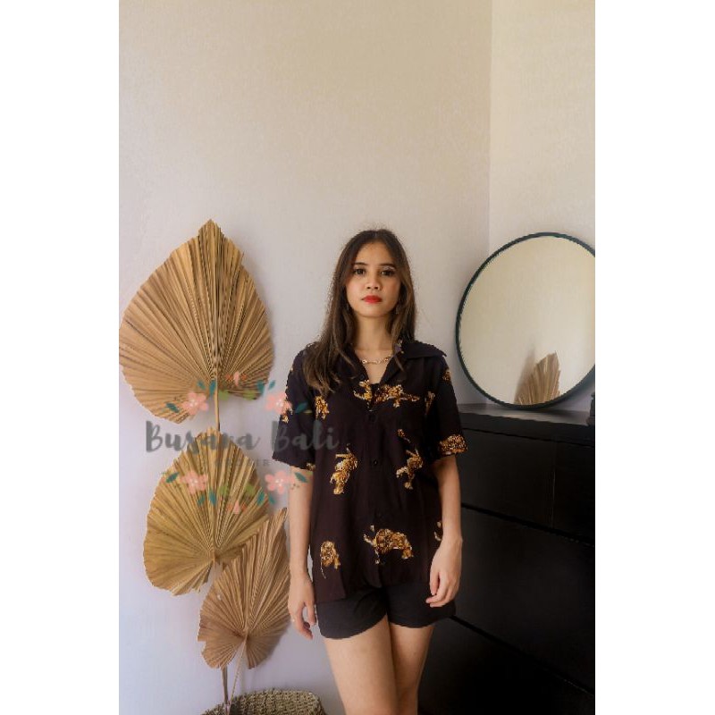 Kemeja Motif Macan