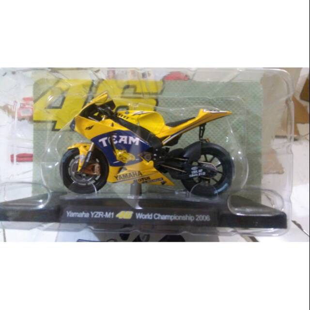 Diecast motor leo models rossi 46 motogp yamaha YRZ M1 world championship 2006 1:18 rare