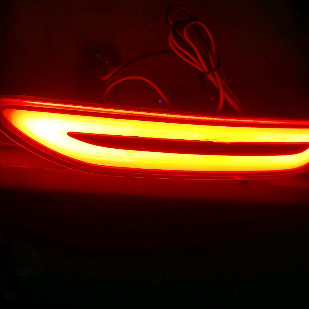 REAR reflektor bumper bemper belakang lampu REM plasma cob toyota sienta MERAH