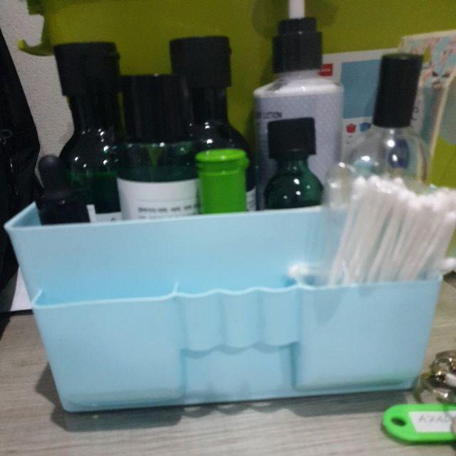 Kotak Serbaguna Warna-warni