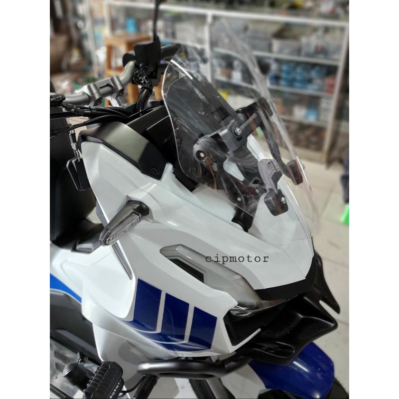 Visor / Windshield honda ADV 150 model carbu Pendek