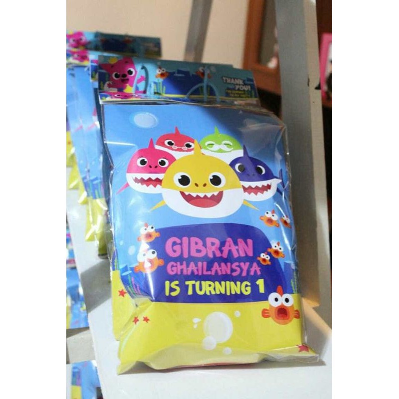 Plastik snack ulang tahun karakter baby shark blue