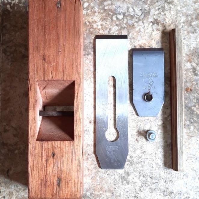 

mesin serutan kayu manual 1 paket sesuai gambar