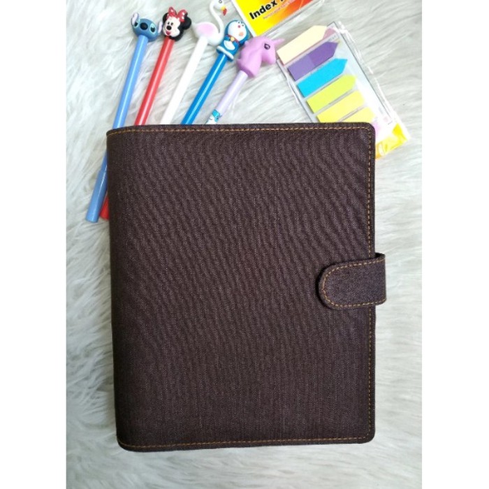 

Binder GB Jeans Cokelat Tua B5 26 Ring