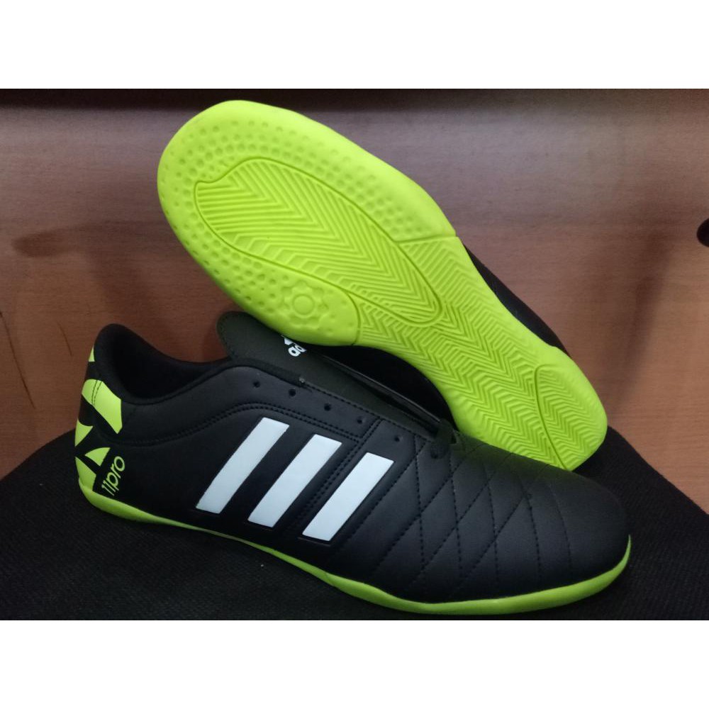 adidas 11pro futsal