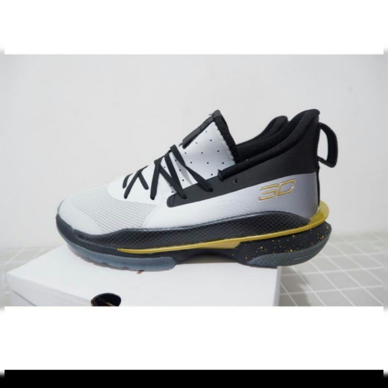 Sepatu Basket Curry 7 LOW Finals Pack