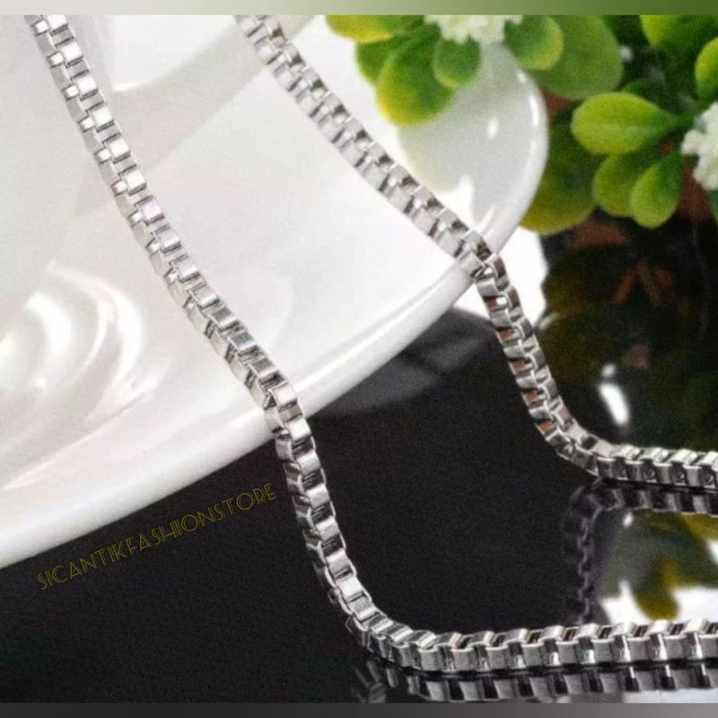 kalung Titanium rantai kotak Pria/wanita 45cm lapis emas putih Terlaris anti karat perhatian Pria