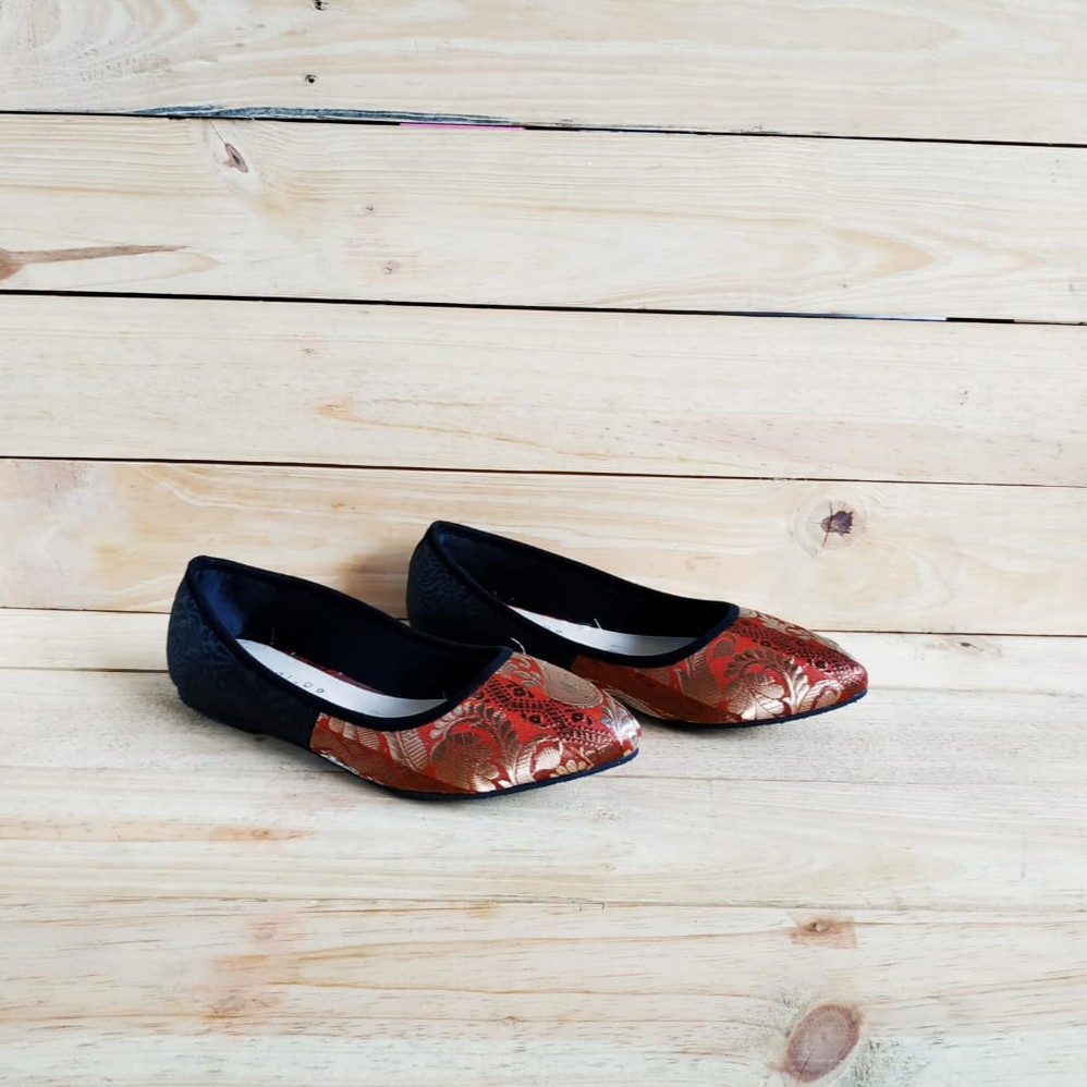 Neofarbe SARI Flats Shoes Batik