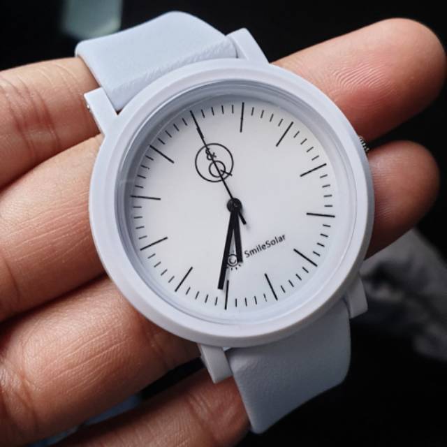 JAM TANGAN WANITA QQ Q&Q QNQ SMILE SOLAR