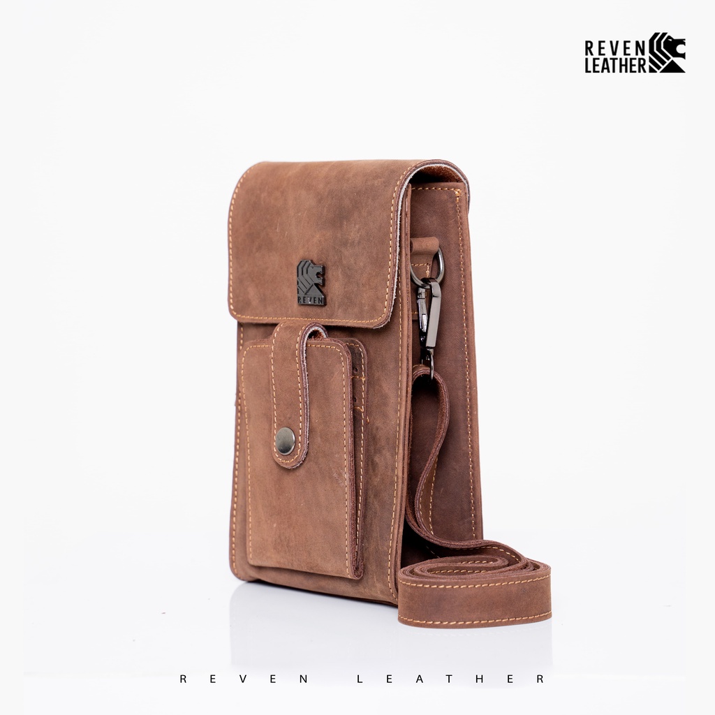 REVEN LEATHER- Mustang Smartphone Slingbag