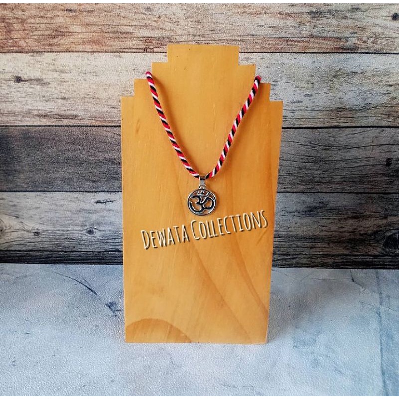 Kalung Tridatu Omkara Silver Polyster