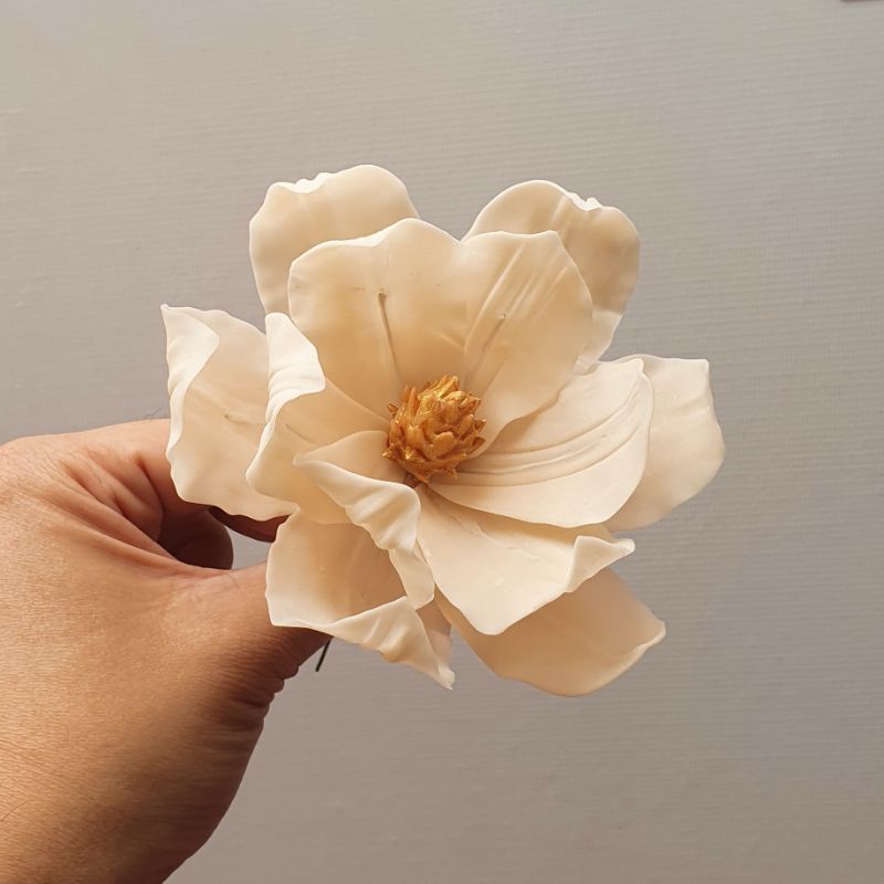 

gumpaste flower / magnolia fantasy tunas / hiasan tart cake topper