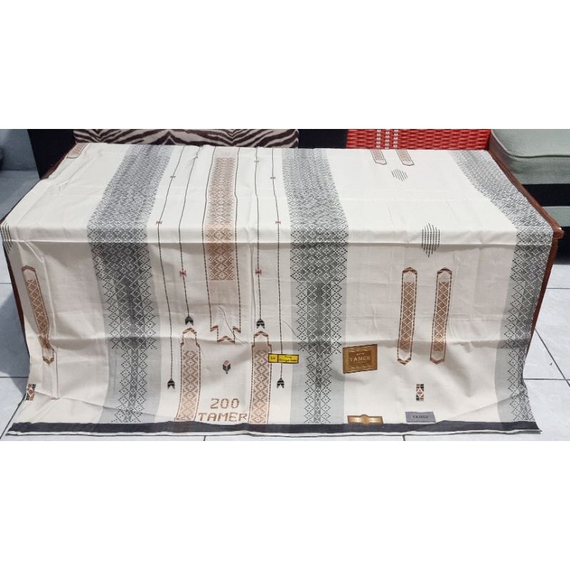 SARUNG TENUN MESRES TAMER200 EDISI PUTIH CEPAT LAKU MOHON TANYA STOK DULU SEBELUM MEMBELI