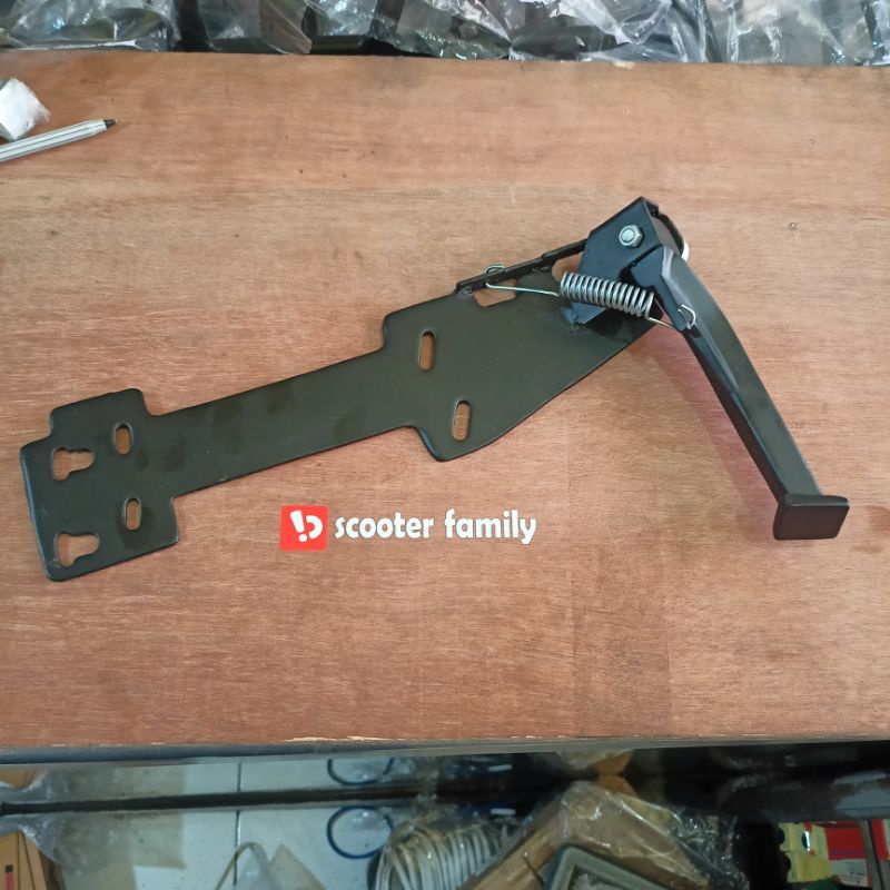 Standar samping vespa ring 8 replika SIP