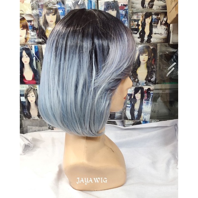 Wig Pendek Warna Silver Blue Rambut Palsu Wanita Model Bob