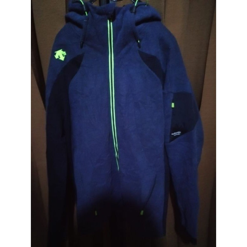 jaket dan Hoodie descente