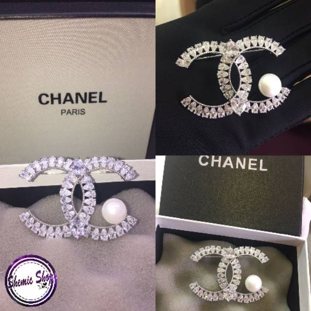 Chanel Brooch dengan Heart Crystal💜