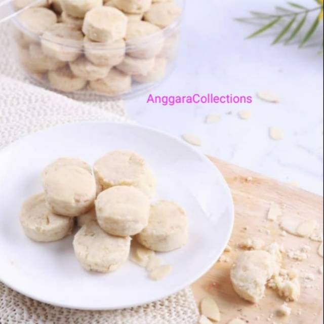 

Kue kacang almond kue kering lebaran enak