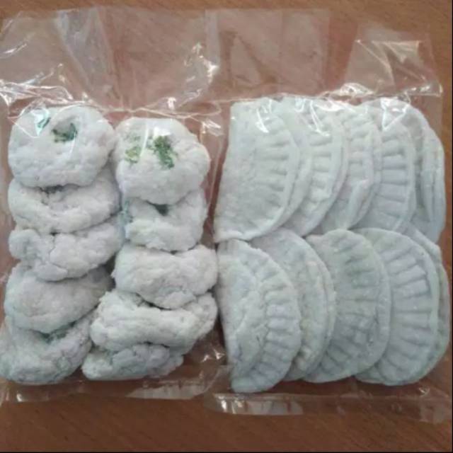 

Cireng isi keju, ayam suwir, kornet pedas enak