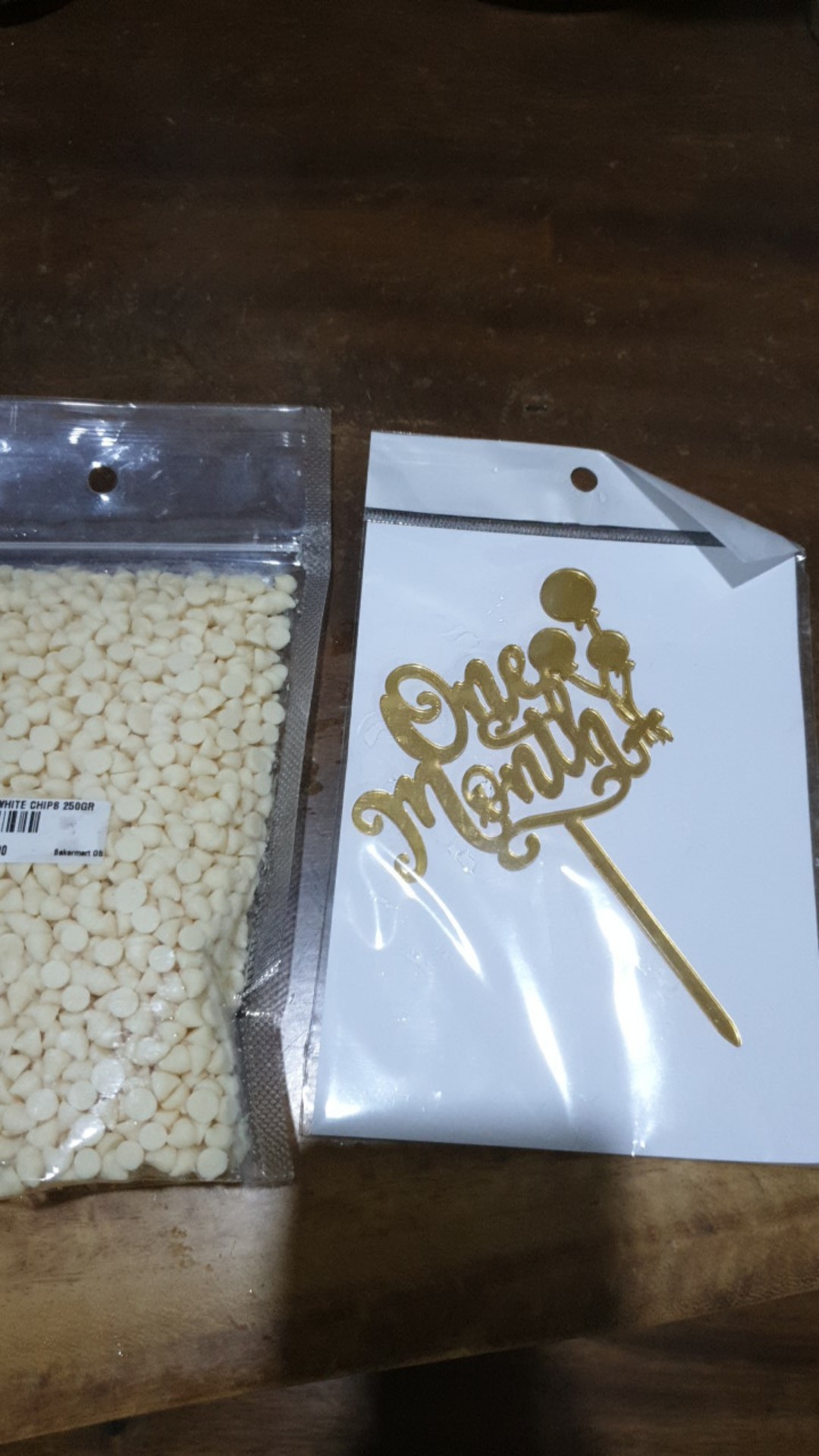 Topper Acrylic One Month