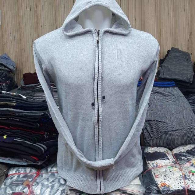 Switer rajut Ariel Noah