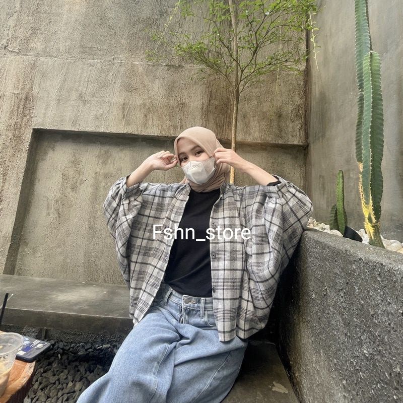 KEMEJA FLANEL BATWING CROP KANCING HIDUP