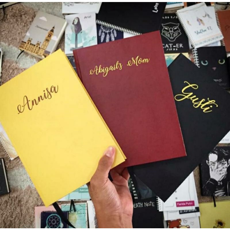 

CUSTOM NOTEBOOK BUKU CATATAN DIARY JOUNAL AGENDA PAKAI NAMA SENDIRI REQUEST WARNA BACKGROUND AESTHETIC