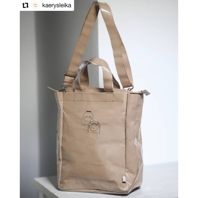 kaerysleika tyvek bag with detachable saling / tas selempang tahan air