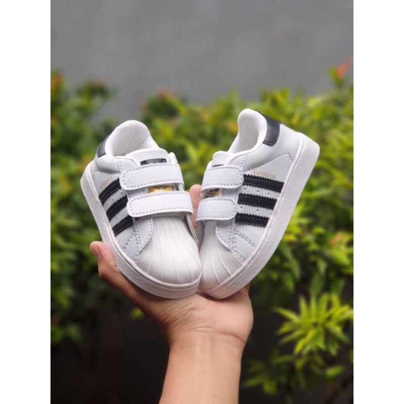 Sepatu adidas superstar anak