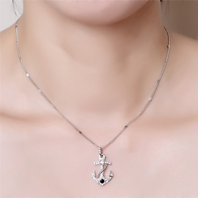 Kalung Rantai Liontin Jangkar Bahan Zircon Warna Silver Untuk Wanita